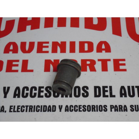 CASQUILLO TRAPECIO SUSPENSION SUPERIOR SEAT 132