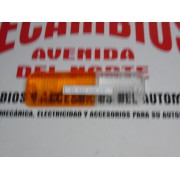 TULIPA PLASTICO PILOTO BICOLOR DELANTERO DERECHO  SEAT 131 1º SERIE