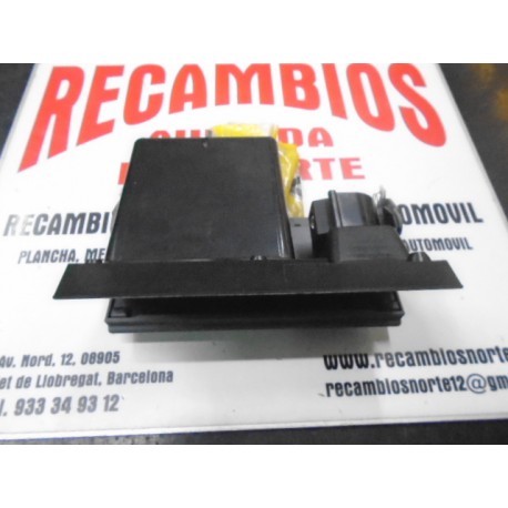 CENICERO TABLIER CLIO