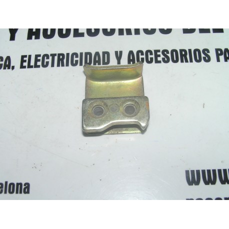 RESBALON CERRADURA PUERTA IZQUIERDA SIMCA 1200 - RECAMBIO ORIGINAL SIMCA