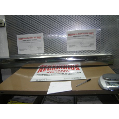 CENTRO PARAGOLPES DELANTERO SIN GOMA SEAT 131