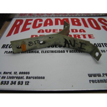 SOPORTE PARAGOLPES DELANTERO IZQUIERDO SEAT 850