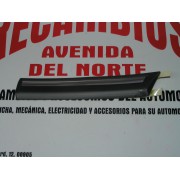 MOLDURA FORD REF FORD 1647119