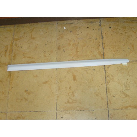 MOLDURA PUERTA TRASERA GRIS FORD SCORPIO REF FORD 1092856