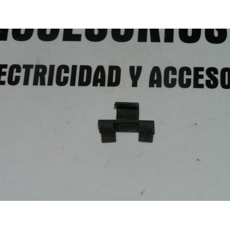 GRAPA  METALICA SIMCA 1000 Y 1200