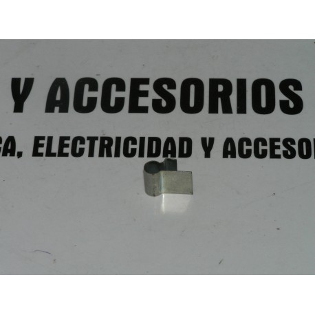 GRAPA METALICA SIMCA 1000 Y 1200