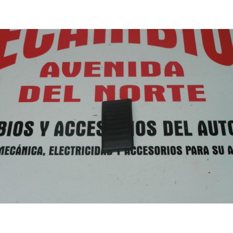 PLASTICO PEDAL ACELERADOR FORD MONDEO Y ESCORT 2007 REF FORD 6068112