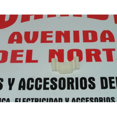 GRAPA MOLDURA SEAT REF 162837 Y 3A08535866