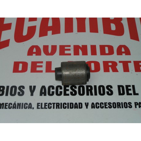 CASQUILLO SILENTBLOC BRAZO INFERIOR RENAULT 18 REF ORG. 7704001281