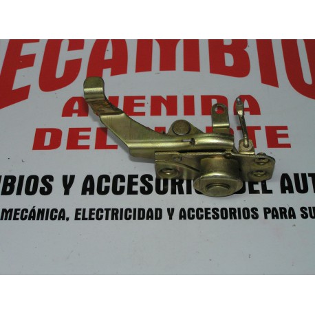 CERRADURA DELANTERA DERECHA SEAT 850 CUPE