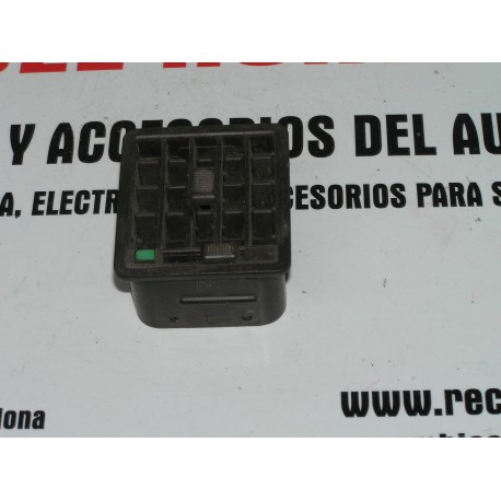 REJILLA AIREACION TABLIER SEAT RITMO