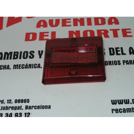 PLASTICO ROJO REFLECTANTE TRAASERO IZQUIERDO SEAT 132