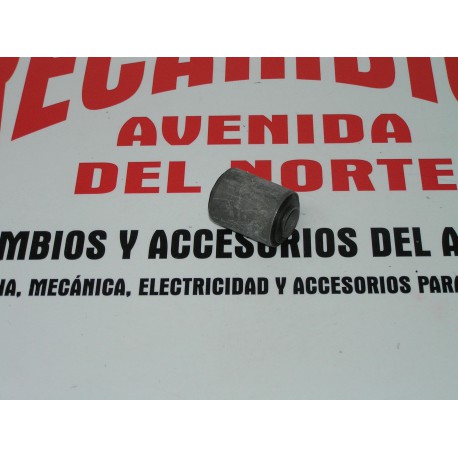 CASQUILLO TRAPECIO INFERIOR DELANTERO RENAULT 12 REF ORG. 7700514109
