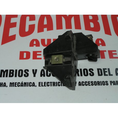 SOPORTE REGULADOR FARO IZQUIERDO PEUGEOT 205