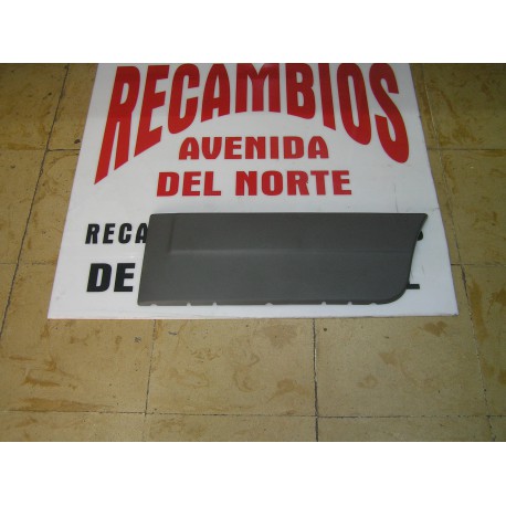 MOLDURA PUERTA TRASERA IZQUIERDA GRIS SEAT 127 FURA 5 PUERTAS REF ORG 0003936684