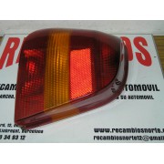 PILOTO TRASERO IZQUIERDO COMPLETO CON PORTALAMPARAS Y JUNTA FORD FIESTA 89-95