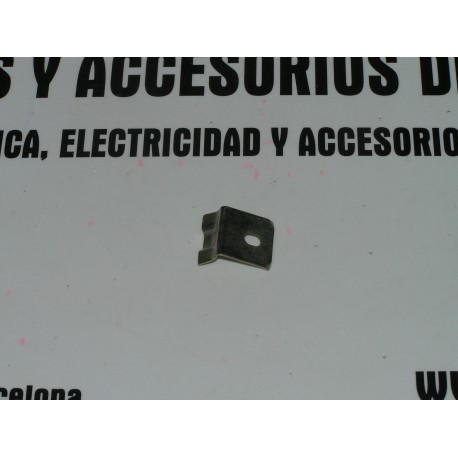 GRAPA ARO FARO SEAT 124 1º SERIE