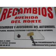 CRISTAL GIRATORIO BLANCO IZQUIERDO SEAT 850 4 PUERTAS