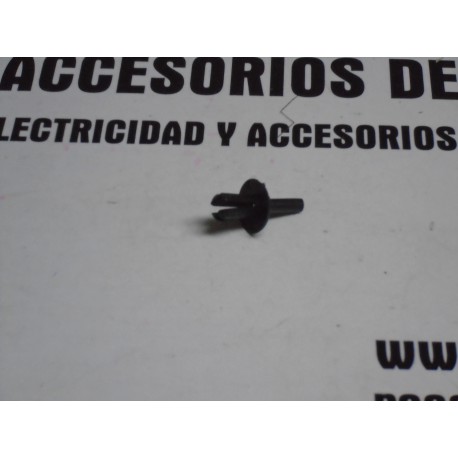 GRAPA REMACHE DE 8 mm