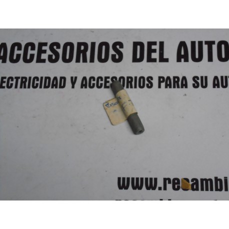 PASADOR VISAGRA FORD FIESTA
