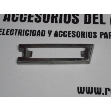 MARCO PILOTO CROMADO ALETA   LATERAL DERECHO SEAT 1400-1500