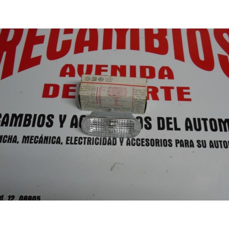 PILOTO LATERAL SIN PORTALAMPARS VOLKSWAGEN REF ORG, 1J5949117A