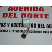 INTERRUPTOR MARCHA ATRAS SEAT FIAT AUDI CITROEN PEUGEOT MODELOS EN LA FOTO FAE 40570