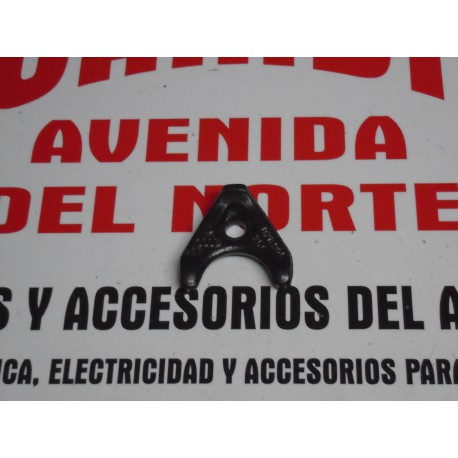 SOPORTE DISTRIBUCCION DE ENCENDIDO  VOLKSWAGEN GOLF II Y III CORRADO Y OTROS REF ORG, 028905256